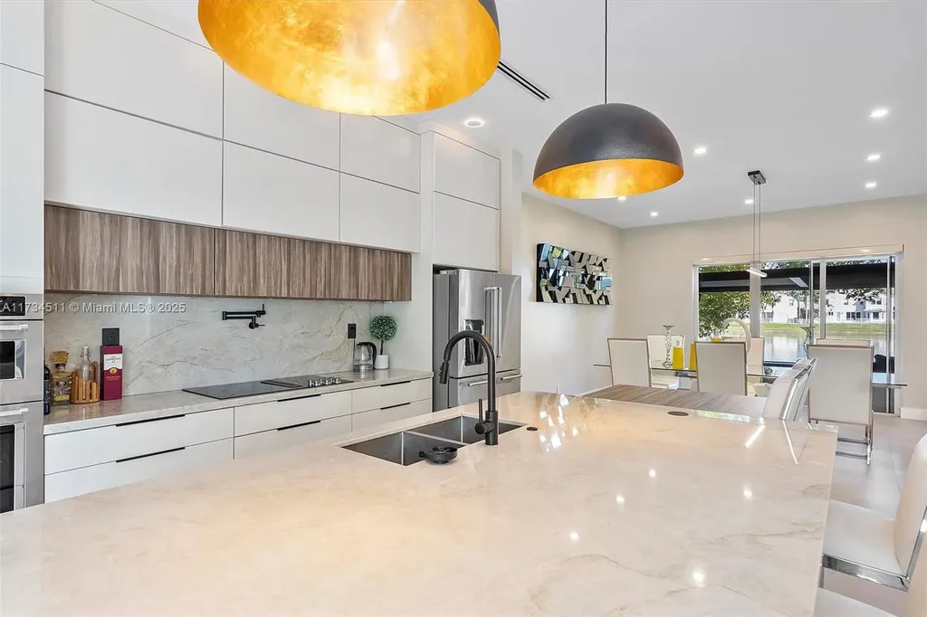 5312 SW 34th Way Hollywood FL 33312