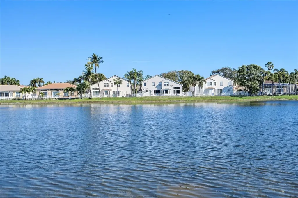 5312 SW 34th Way Hollywood FL 33312