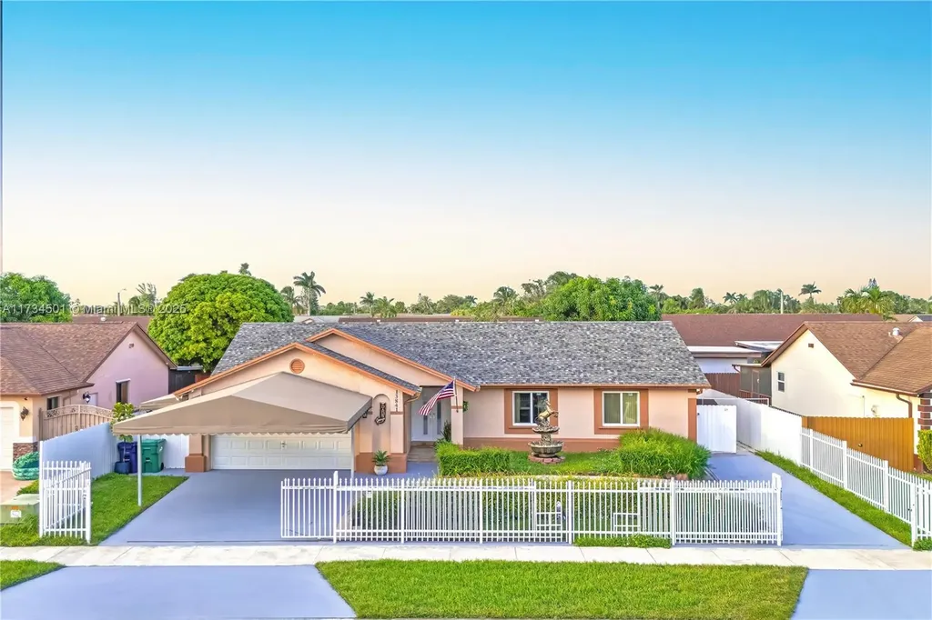 13841 SW 285th Terrace Homestead FL 33033