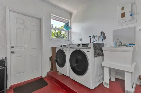 4351 NW 14th Street Lauderhill FL 33313