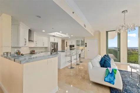 4330 N Highway A1a Hutchinson Island FL 34949
