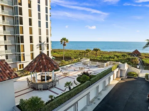 4330 N Highway A1a Hutchinson Island FL 34949