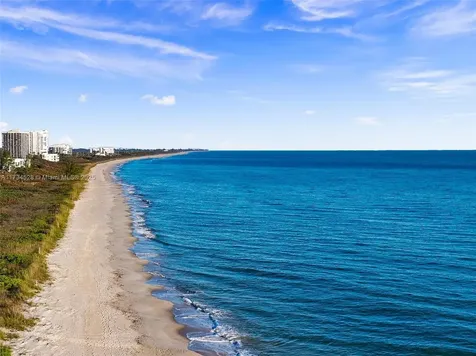 4330 N Highway A1a Hutchinson Island FL 34949