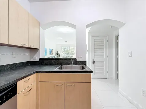 9172 Collins Avenue Surfside FL 33154