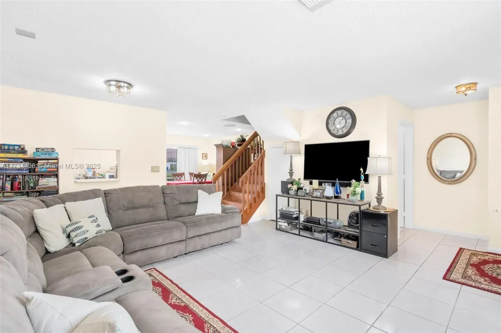 1463 Sussex Drive North Lauderdale FL 33068