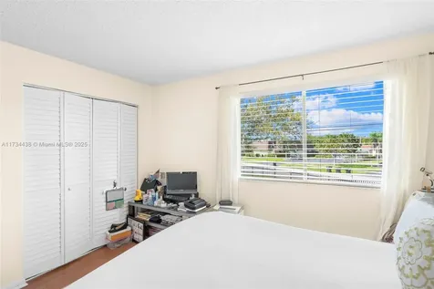 1463 Sussex Drive North Lauderdale FL 33068