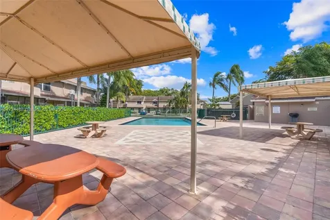 1463 Sussex Drive North Lauderdale FL 33068