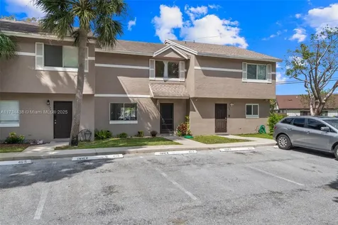 1463 Sussex Drive North Lauderdale FL 33068