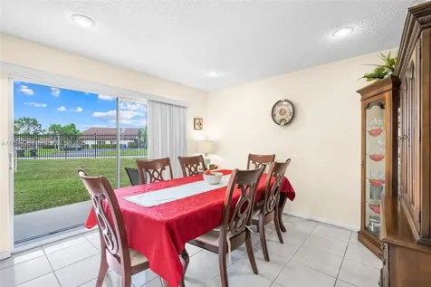 1463 Sussex Drive North Lauderdale FL 33068