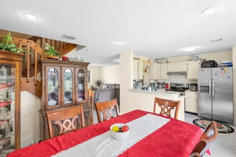 1463 Sussex Drive North Lauderdale FL 33068