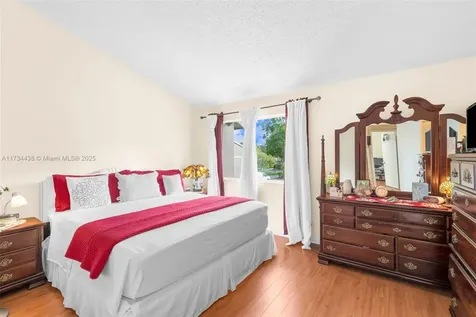 1463 Sussex Drive North Lauderdale FL 33068