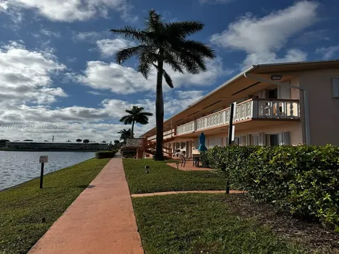Hallandale Beach FL 33009
