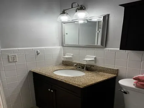 Hallandale Beach FL 33009