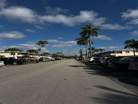 Hallandale Beach FL 33009