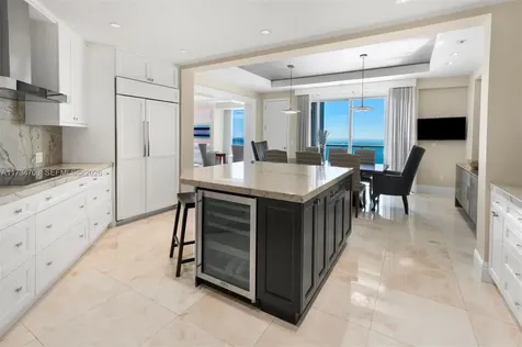 1425 Brickell Avenue Miami FL 33131