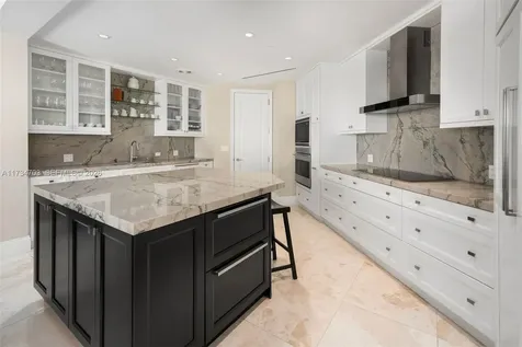 1425 Brickell Avenue Miami FL 33131