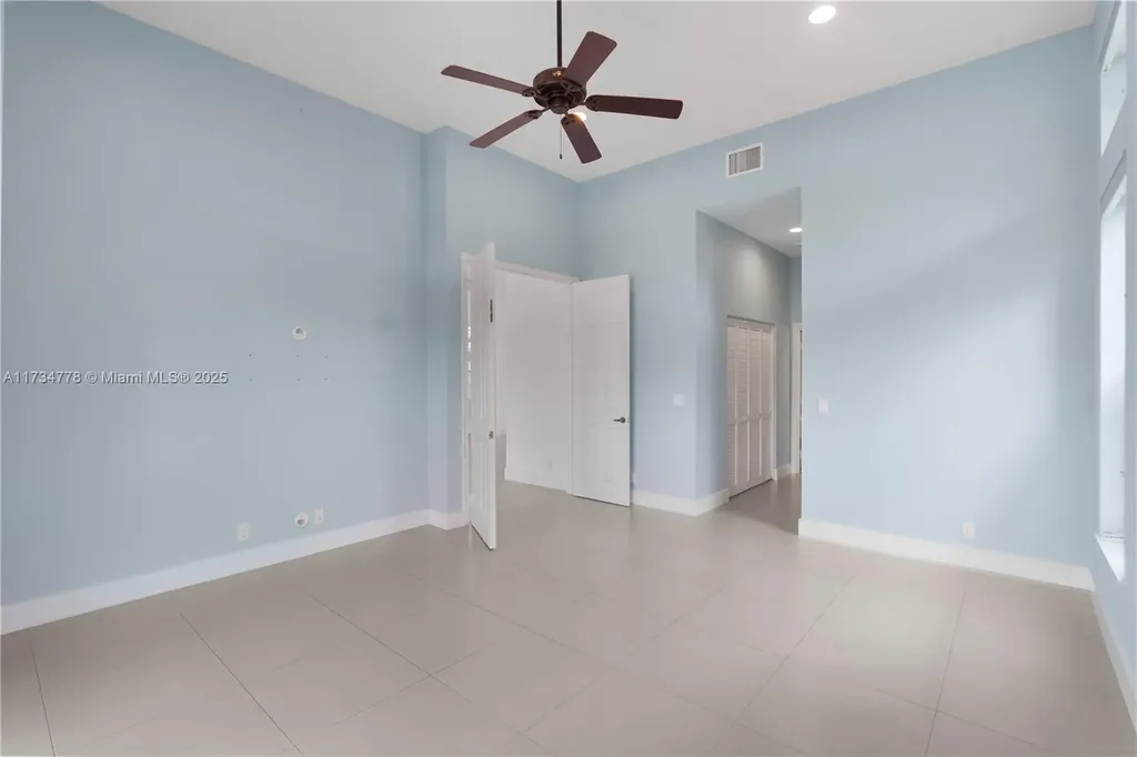 10575 E Key Drive Boca Raton FL 33498