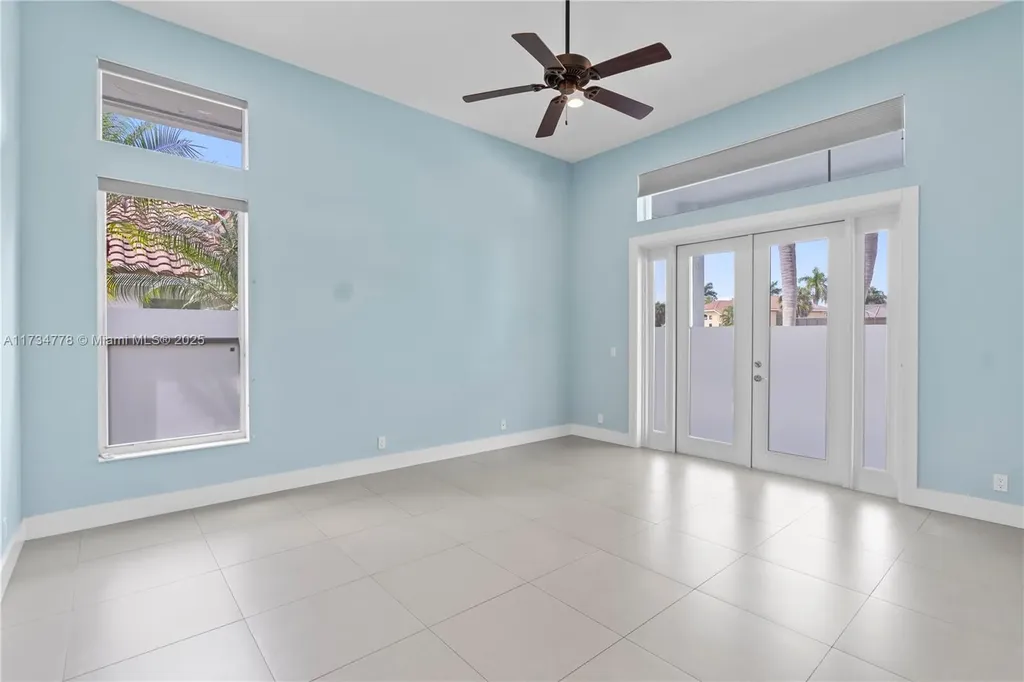 10575 E Key Drive Boca Raton FL 33498