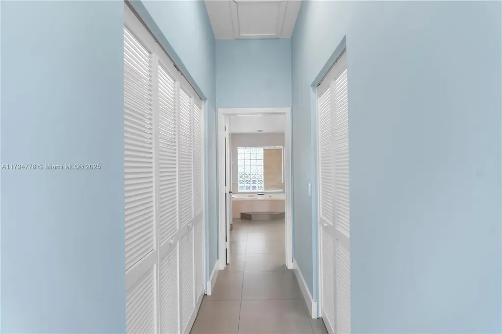 10575 E Key Drive Boca Raton FL 33498