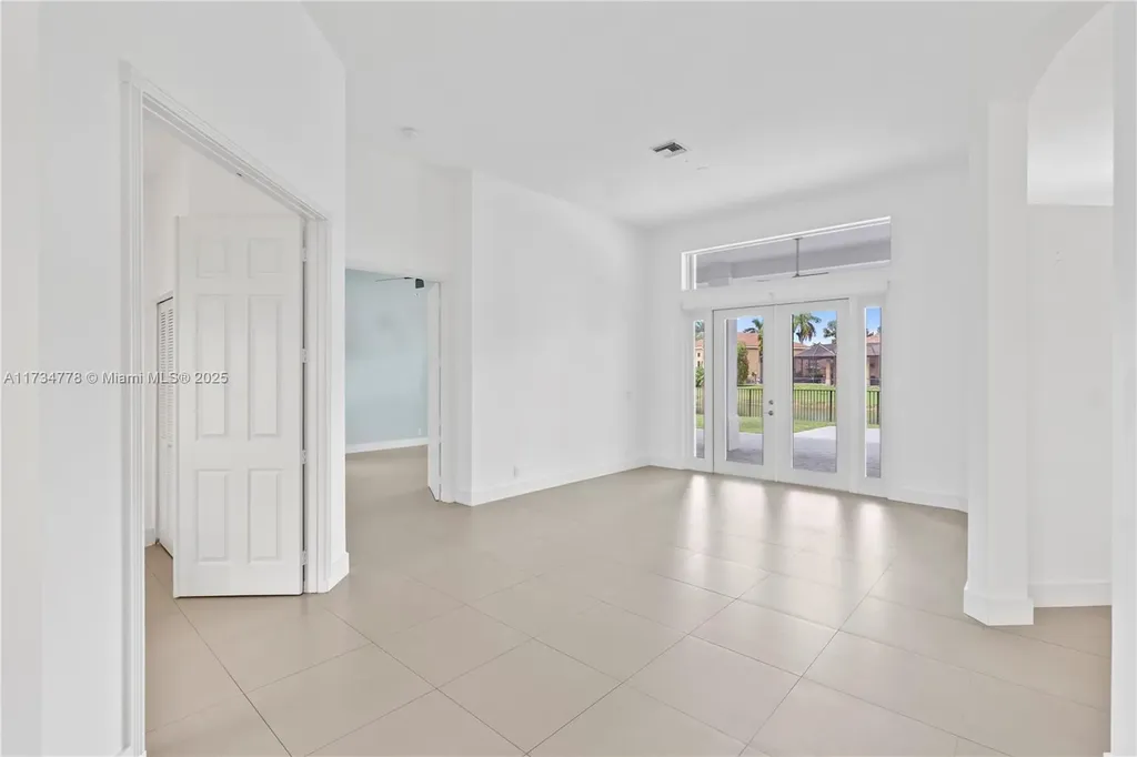 10575 E Key Drive Boca Raton FL 33498