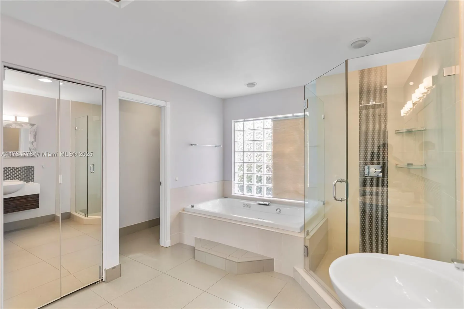 10575 E Key Drive Boca Raton FL 33498