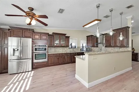 8538 SW 207th Terrace Cutler Bay FL 33189