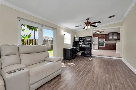 8538 SW 207th Terrace Cutler Bay FL 33189