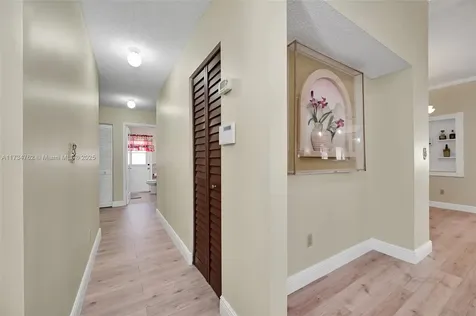 8538 SW 207th Terrace Cutler Bay FL 33189