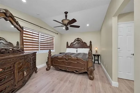 8538 SW 207th Terrace Cutler Bay FL 33189