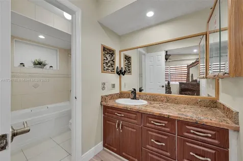 8538 SW 207th Terrace Cutler Bay FL 33189