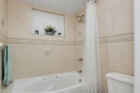 8538 SW 207th Terrace Cutler Bay FL 33189