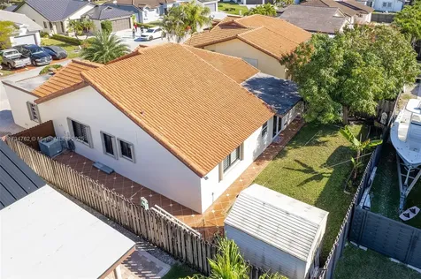8538 SW 207th Terrace Cutler Bay FL 33189