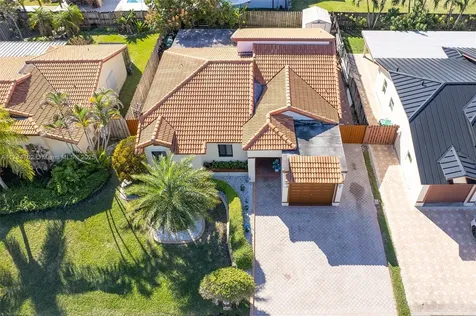 8538 SW 207th Terrace Cutler Bay FL 33189