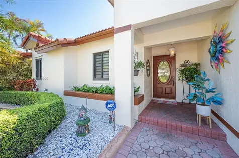 8538 SW 207th Terrace Cutler Bay FL 33189