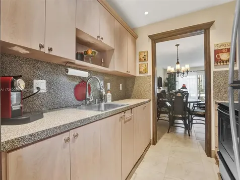 2600 Diana Drive Hallandale Beach FL 33009