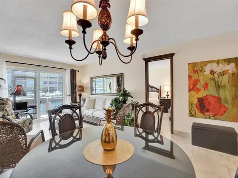 2600 Diana Drive Hallandale Beach FL 33009