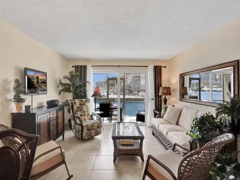 2600 Diana Drive Hallandale Beach FL 33009