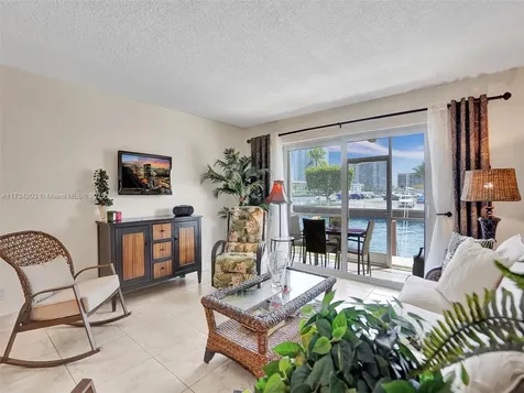 2600 Diana Drive Hallandale Beach FL 33009