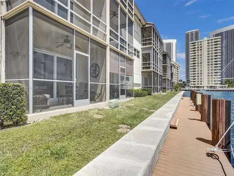 2600 Diana Drive Hallandale Beach FL 33009