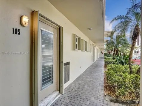 2600 Diana Drive Hallandale Beach FL 33009