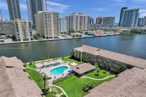 2600 Diana Drive Hallandale Beach FL 33009