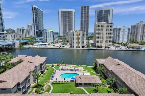 2600 Diana Drive Hallandale Beach FL 33009