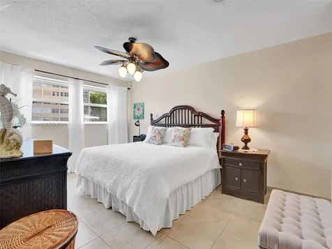 2600 Diana Drive Hallandale Beach FL 33009