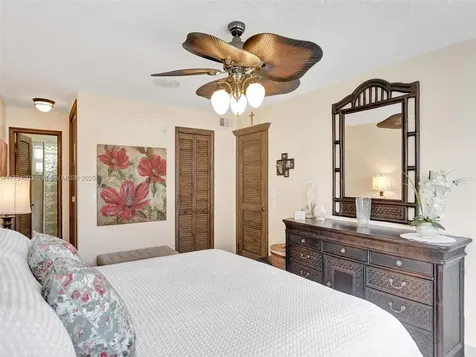 2600 Diana Drive Hallandale Beach FL 33009