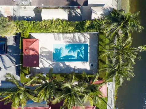 2196 NE 167th Street North Miami Beach FL 33162