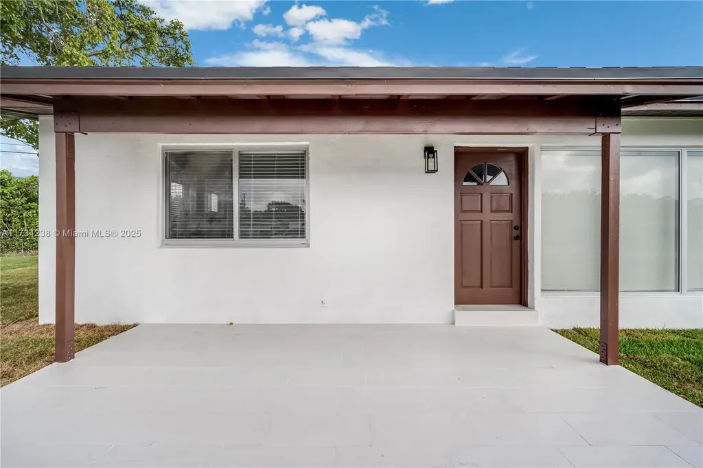 8831 SW 43rd Street Miami FL 33165