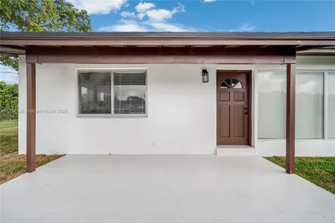 8831 SW 43rd Street Miami FL 33165