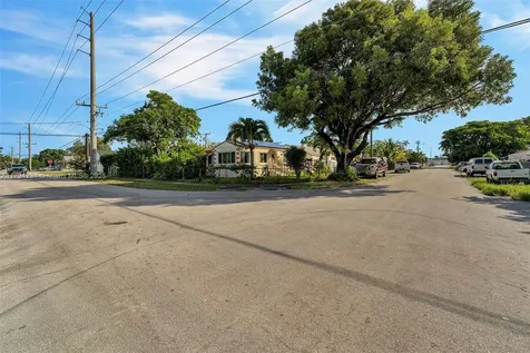 789 NW 76th Street Miami FL 33150