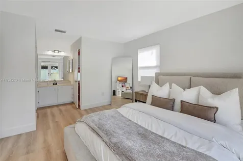 87 Cedar Lane Boynton Beach FL 33436
