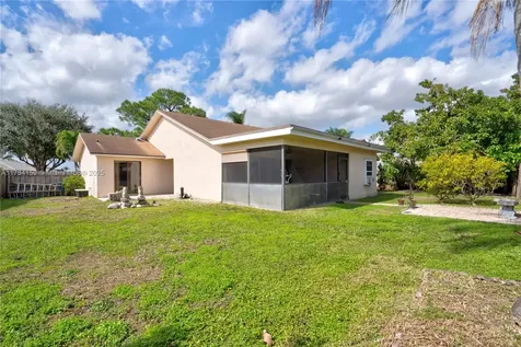 7394 Hazelwood Circle Lake Worth FL 33467
